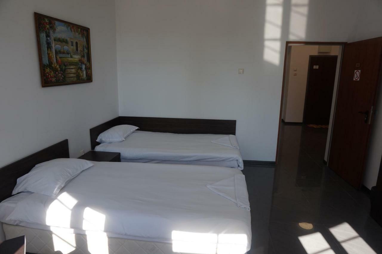 Seaside Guest Rooms Burgas Exterior photo