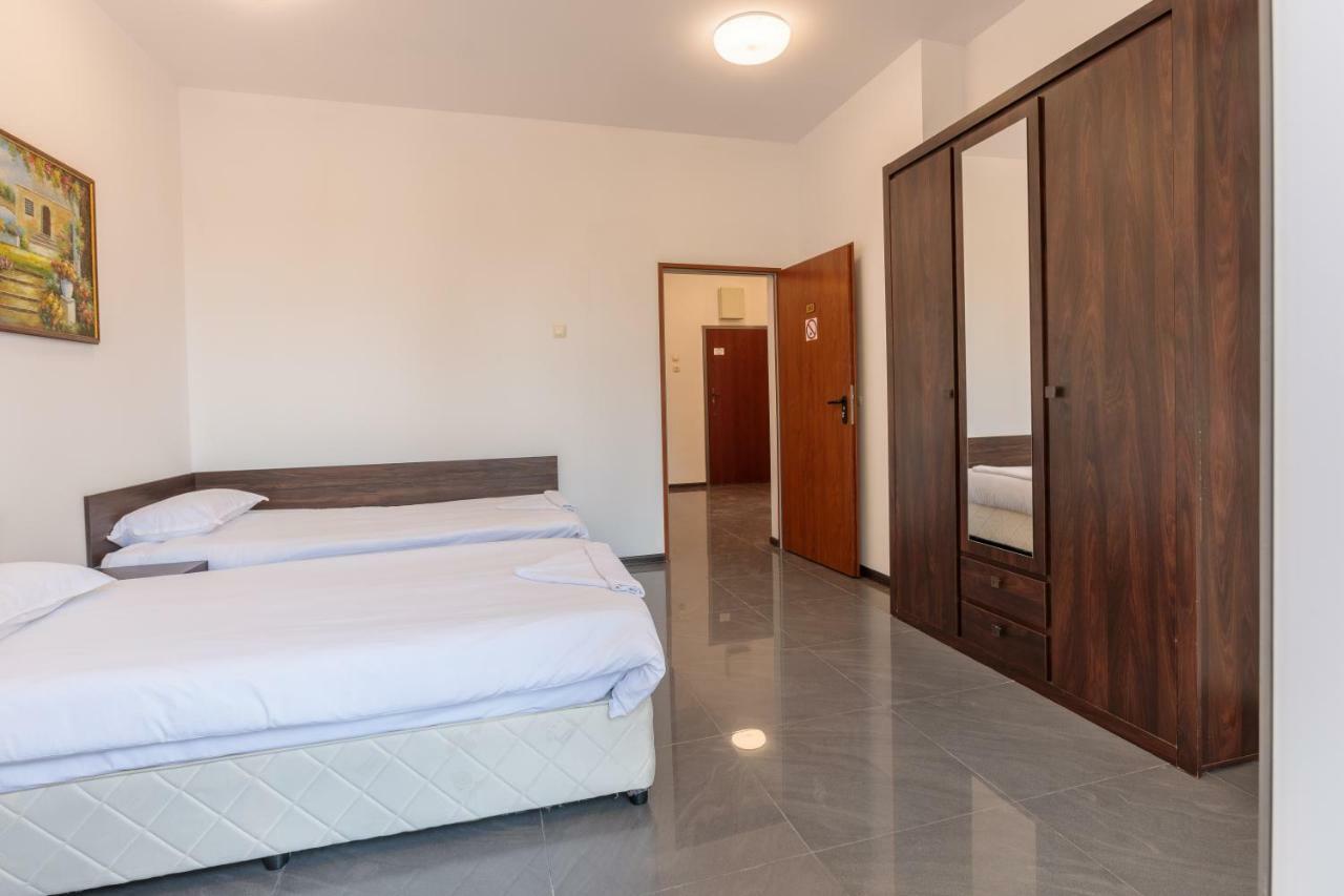 Seaside Guest Rooms Burgas Exterior photo