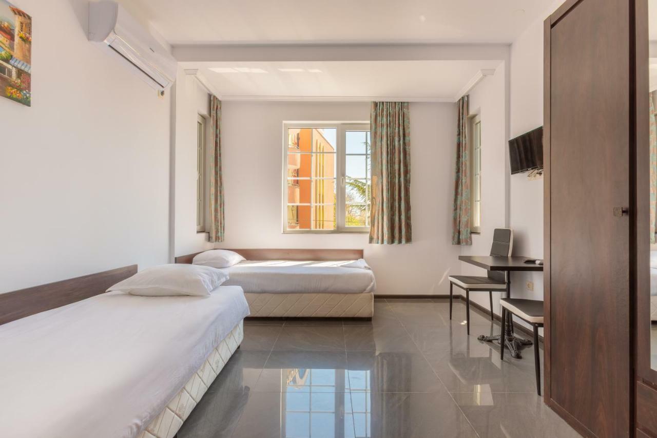 Seaside Guest Rooms Burgas Exterior photo
