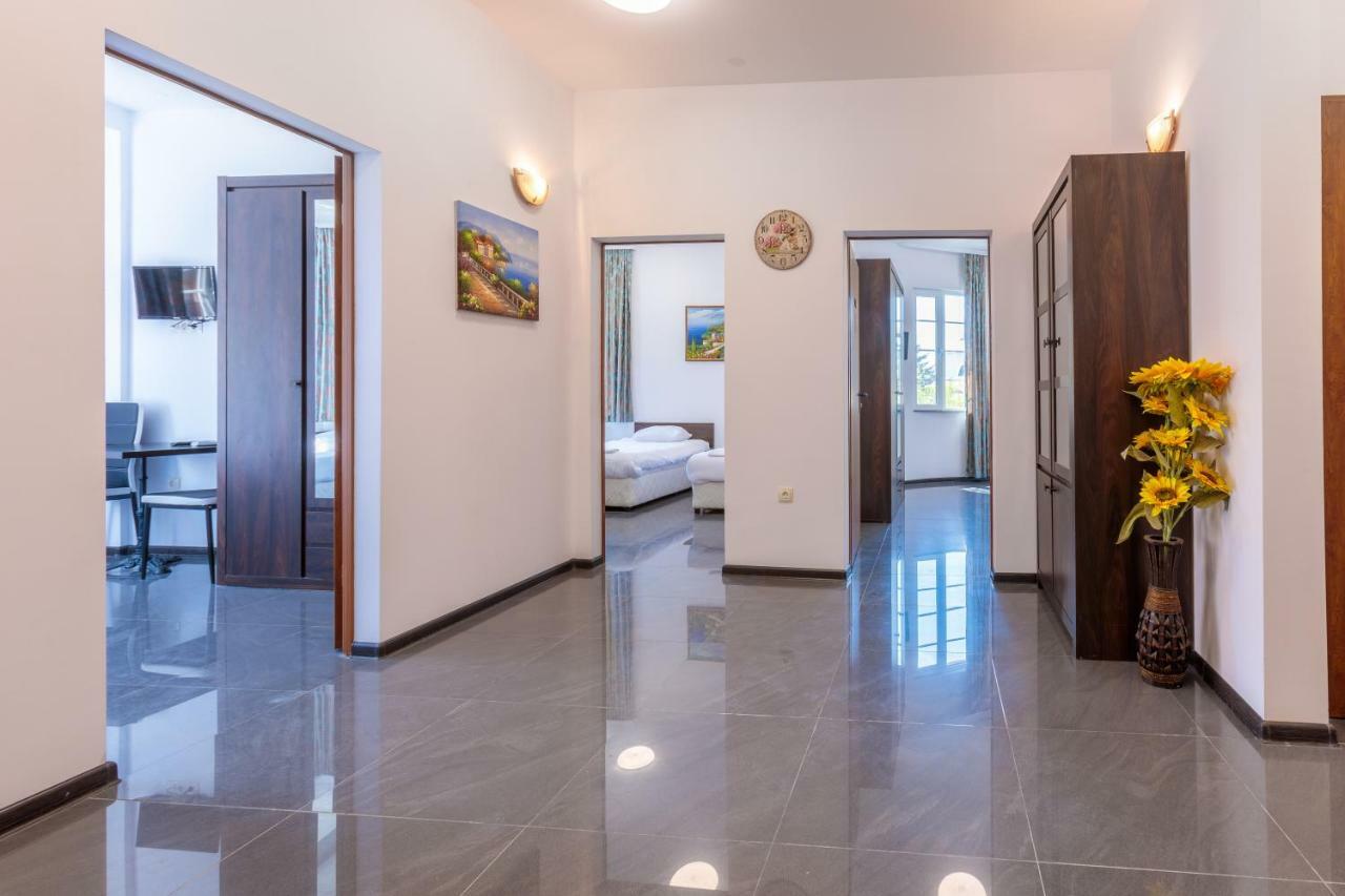 Seaside Guest Rooms Burgas Exterior photo
